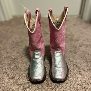 NWT Old West girls Western boots in pink and silver size 8.5